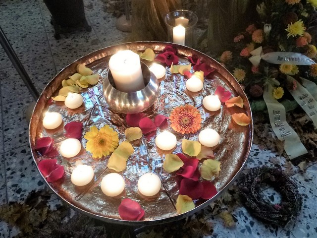 Trauerritual mit Kerzen, Kerzenritual